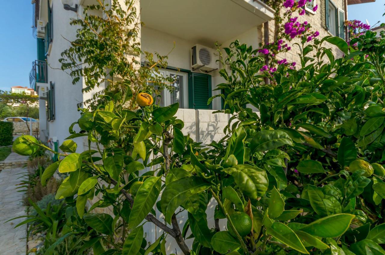 Apartments Mate Trogir Exterior foto